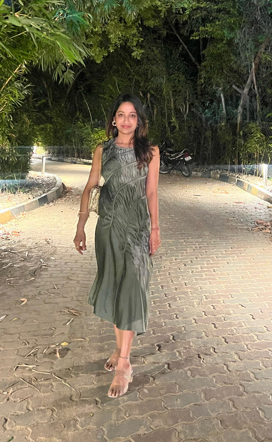 Green Glimmer: Luxe in Every Detail