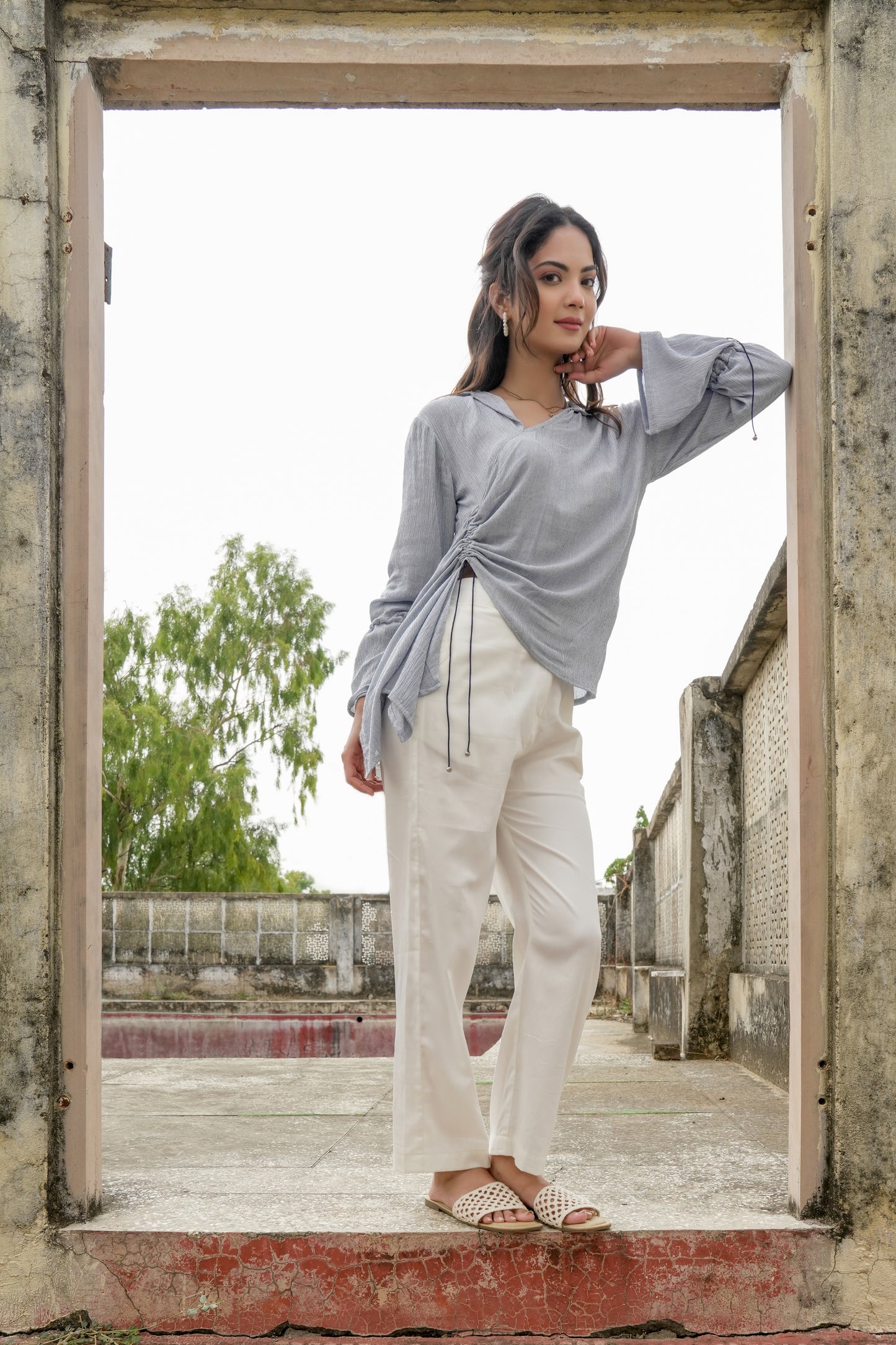CLOUDLINE DRAWSTING TOP